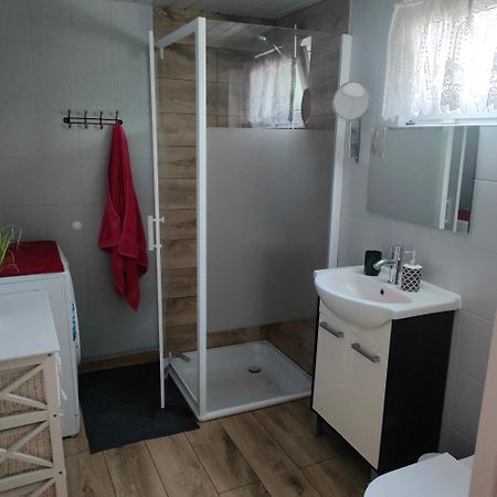 Domek W Slawie Przy Jeziorze Na Galerach Слава Экстерьер фото